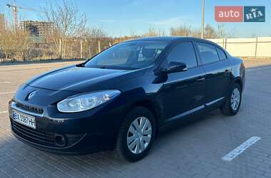Седан Renault Fluence 2010 в Дубні