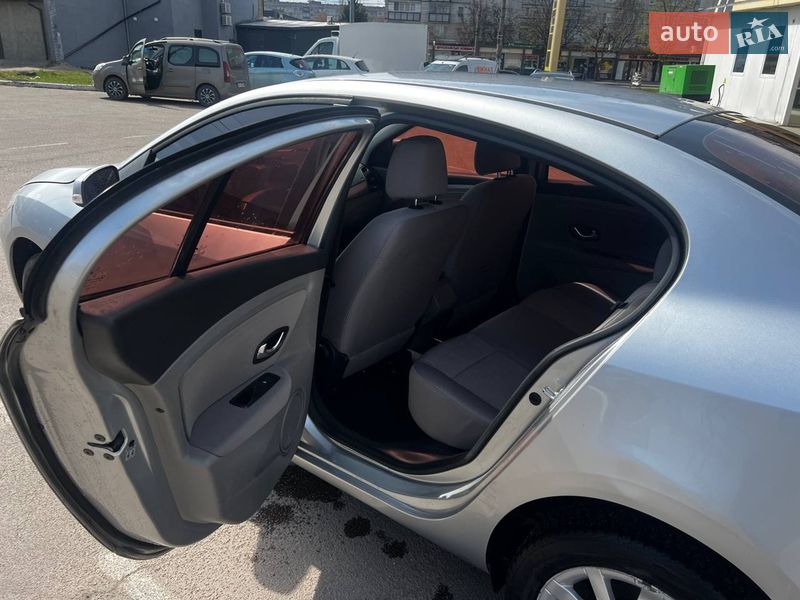 Седан Renault Fluence 2009 в Житомирі
