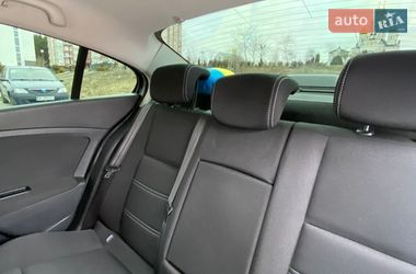 Седан Renault Fluence 2013 в Вараше