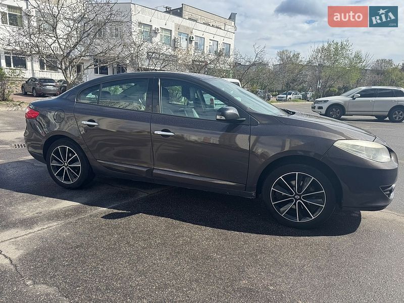 Renault Fluence 2012