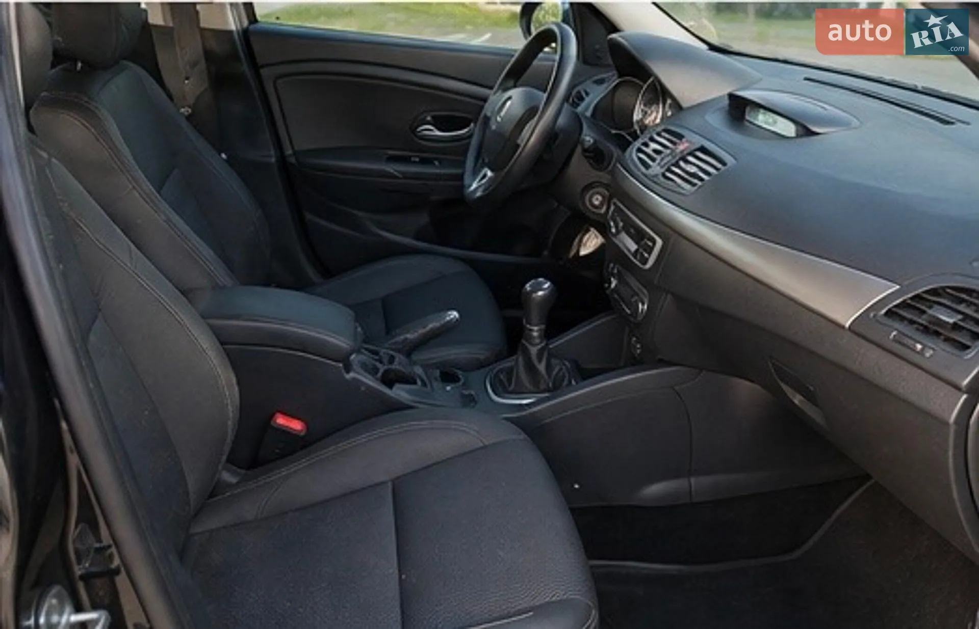 2011 Renault Fluence - мініатюра 7