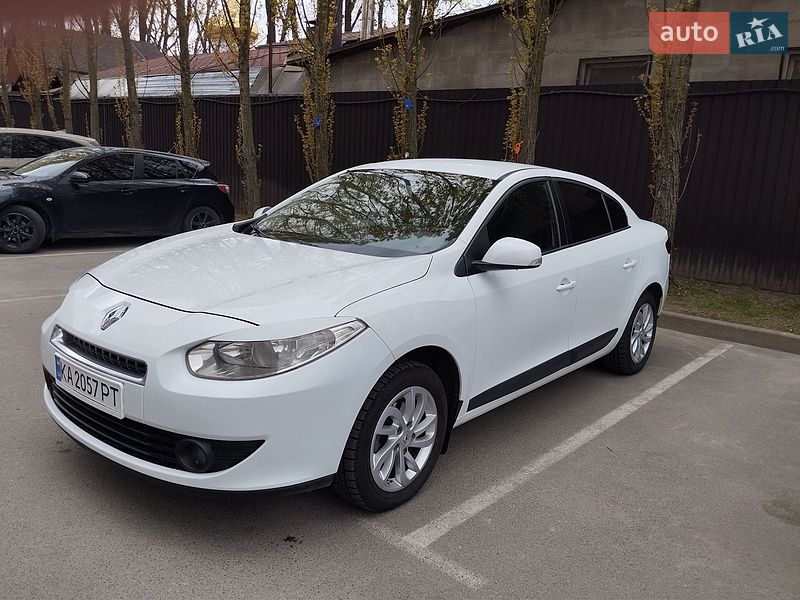 Седан Renault Fluence 2012 в Киеве