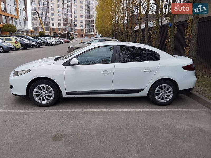 Седан Renault Fluence 2012 в Киеве