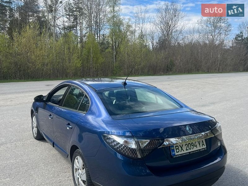 Седан Renault Fluence 2011 в Полонном