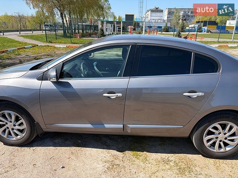 Седан Renault Fluence 2011 в Киеве