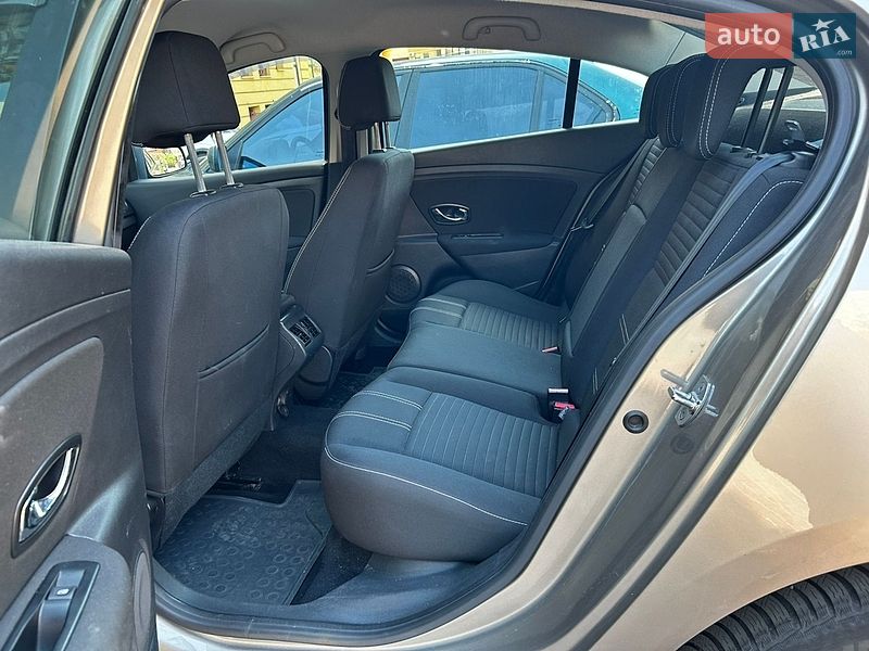 Седан Renault Fluence 2015 в Києві