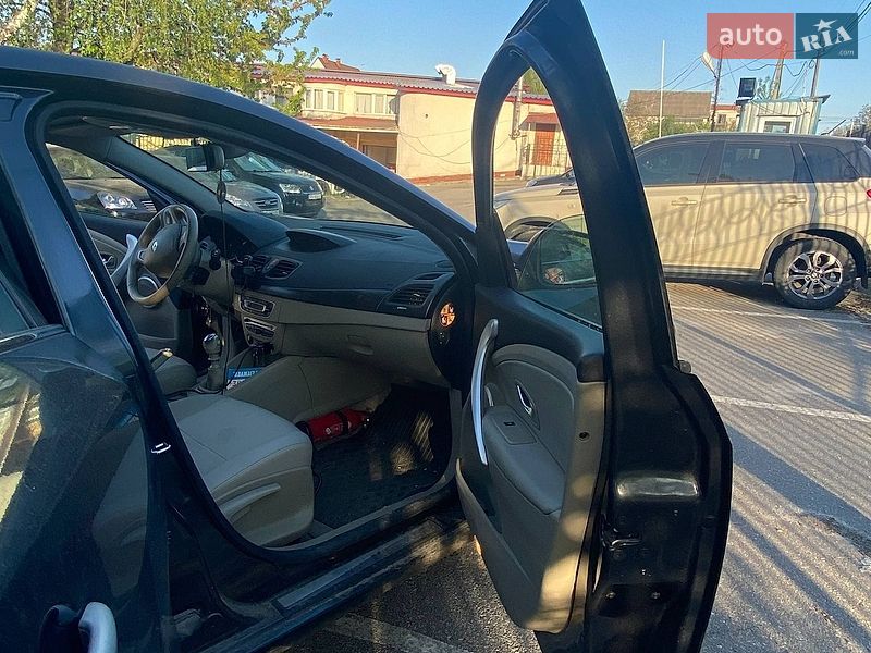 Седан Renault Fluence 2010 в Києві