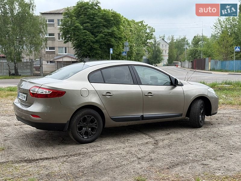 Седан Renault Fluence 2012 в Киеве