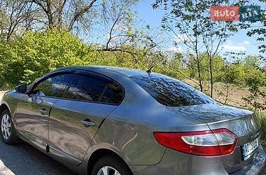 Седан Renault Fluence 2011 в Ужгороді