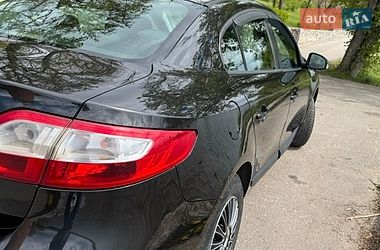 Седан Renault Fluence 2010 в Кропивницком