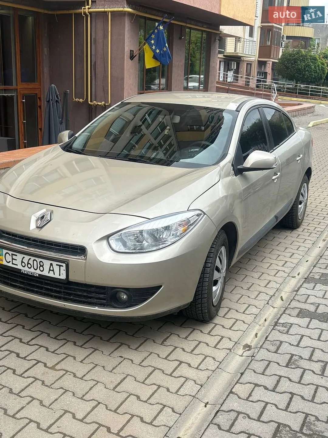 2010 Renault Fluence - мініатюра 12