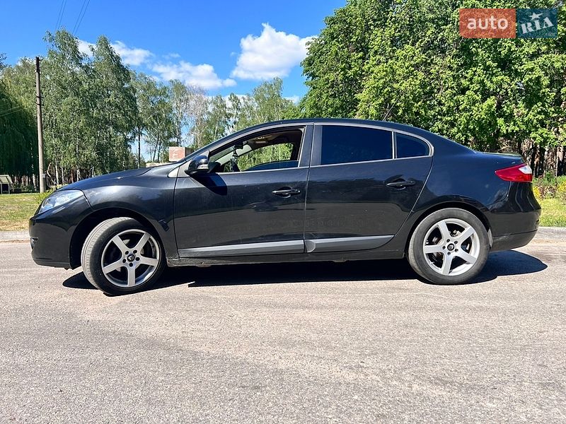 Седан Renault Fluence 2010 в Кропивницком