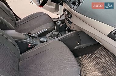Седан Renault Fluence 2011 в Сумах