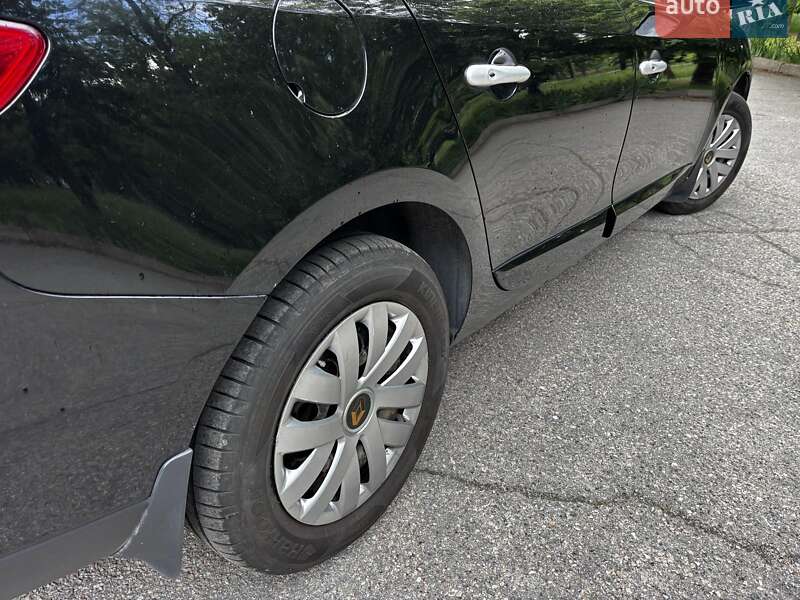 Седан Renault Fluence 2014 в Запоріжжі фото 11 Седан Renault Fluence 2014 в Запоріжжі