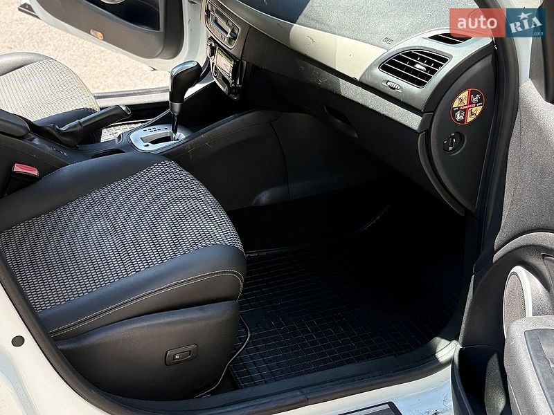 Седан Renault Fluence 2012 в Харькове
