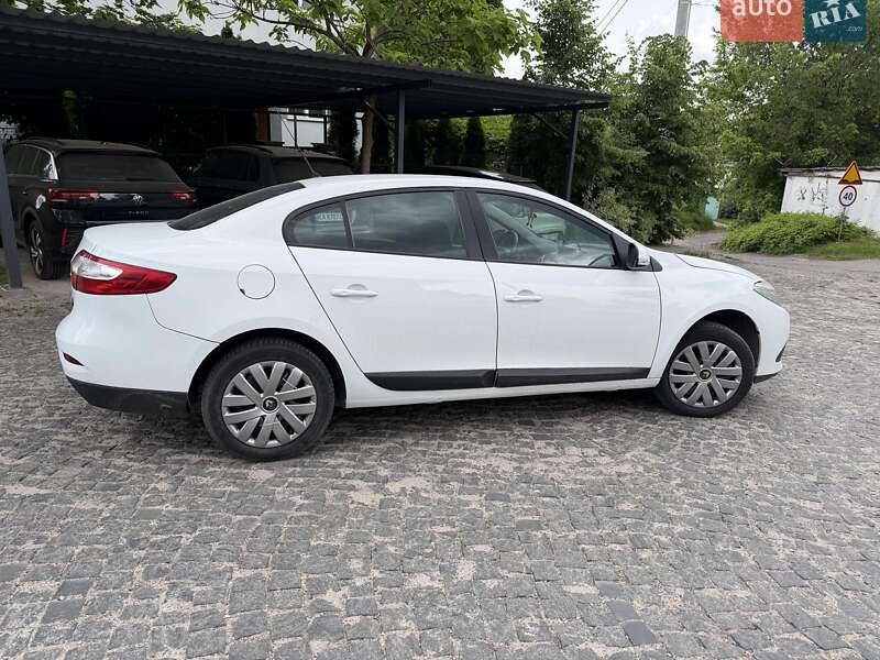 Седан Renault Fluence 2015 в Киеве