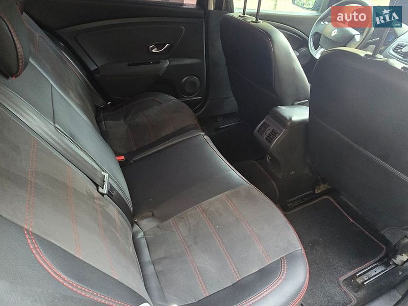 Седан Renault Fluence 2011 в Киеве