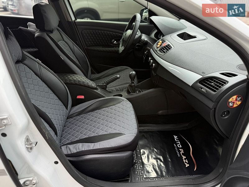 Седан Renault Fluence 2015 в Одессе фото 39 Седан Renault Fluence 2015 в Одессе