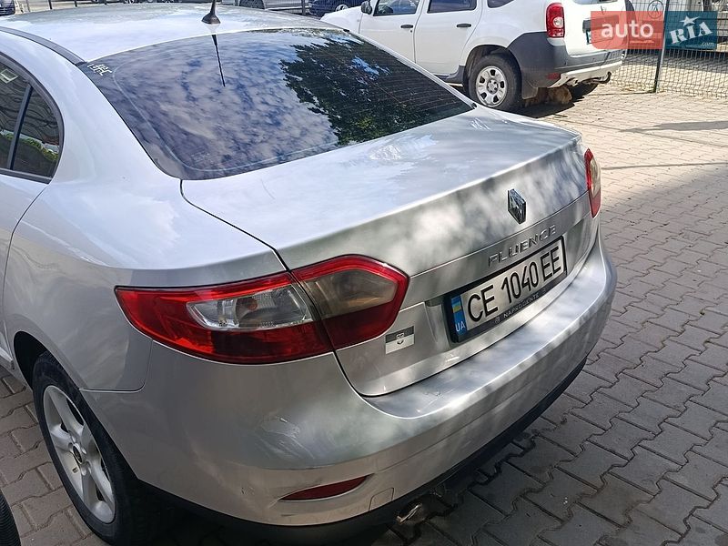 Седан Renault Fluence 2012 в Чернівцях