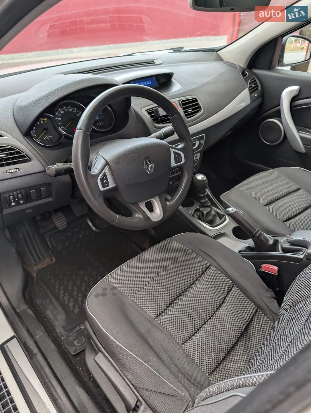 2011 Renault Fluence - мініатюра 7