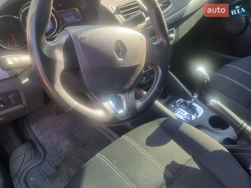 Седан Renault Fluence 2013 в Киеве фото 6 Седан Renault Fluence 2013 в Киеве