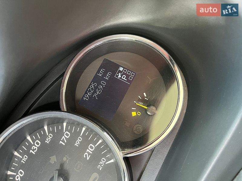 Седан Renault Fluence 2011 в Харкові