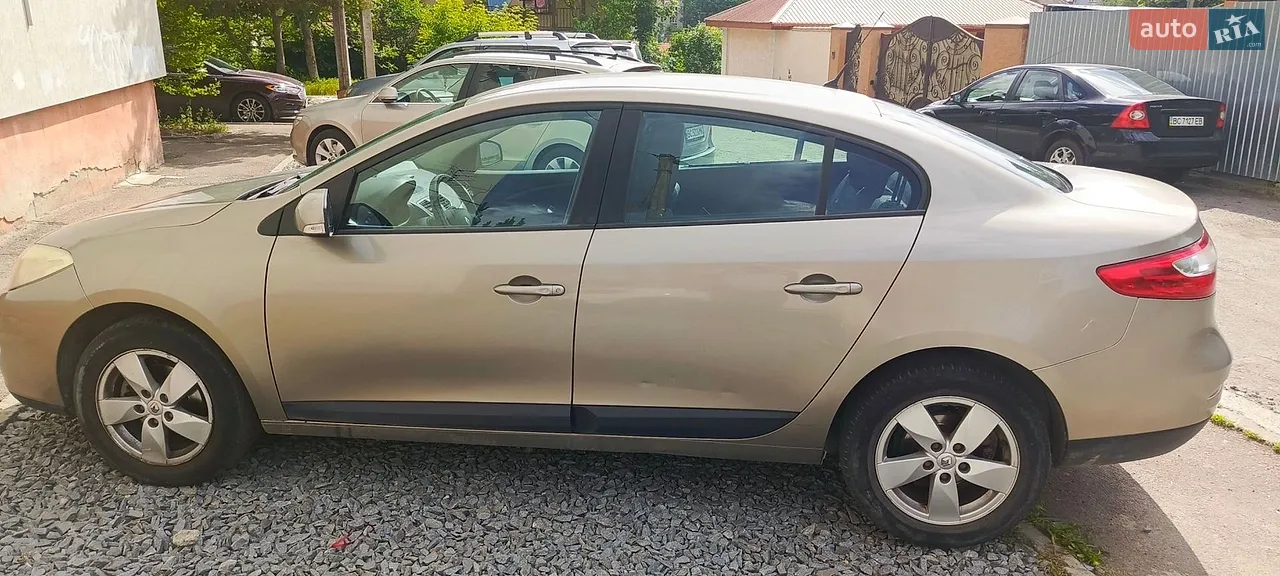 2010 Renault Fluence - мініатюра 15