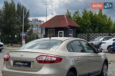 Седан Renault Fluence 2010 в Киеве