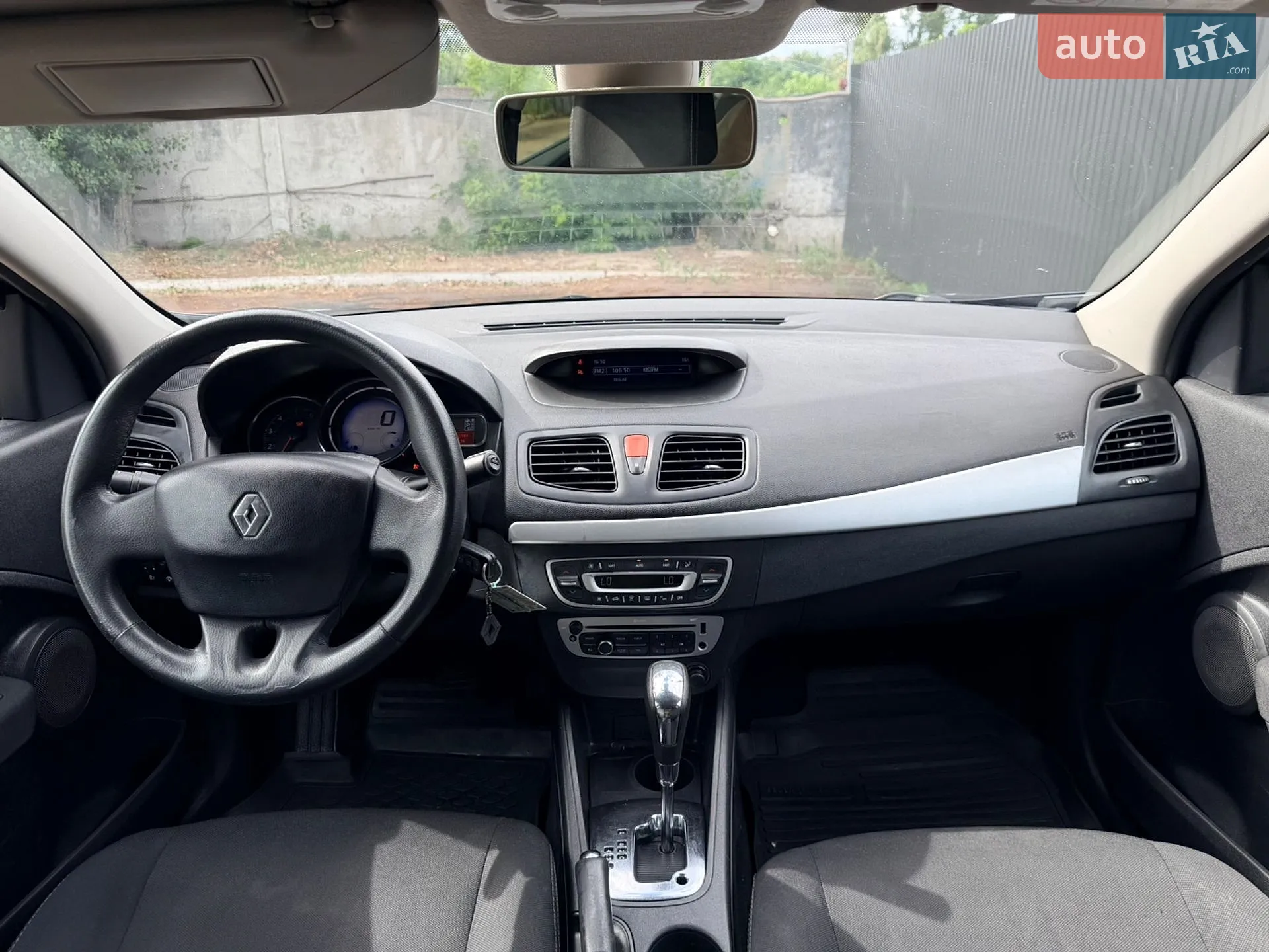 2014 Renault Fluence - мініатюра 9