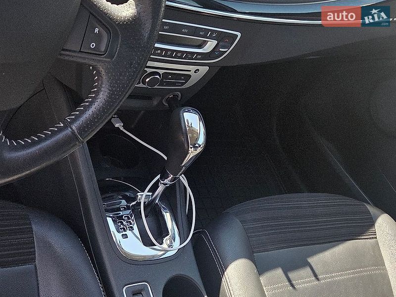 Седан Renault Fluence 2016 в Киеве фото 20 Седан Renault Fluence 2016 в Киеве