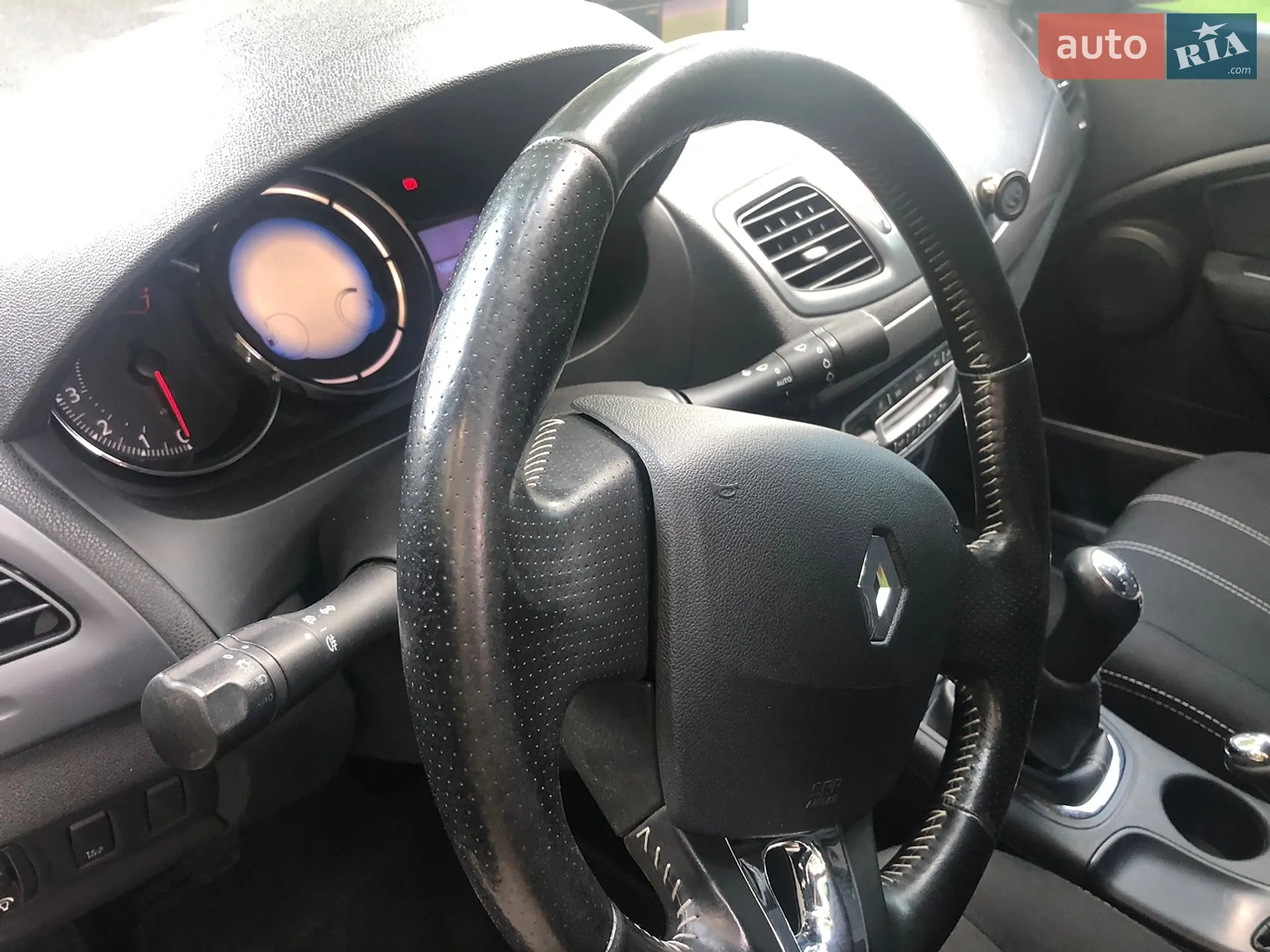 Renault Fluence 2016 VIN VF1LZLT0555877794 фото оголошення 20 з 36