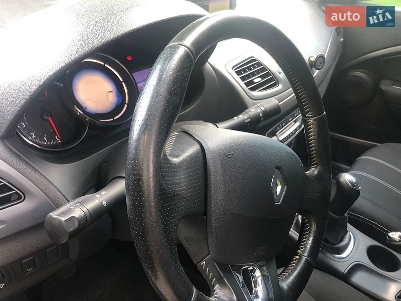 Седан Renault Fluence 2016 в Києві