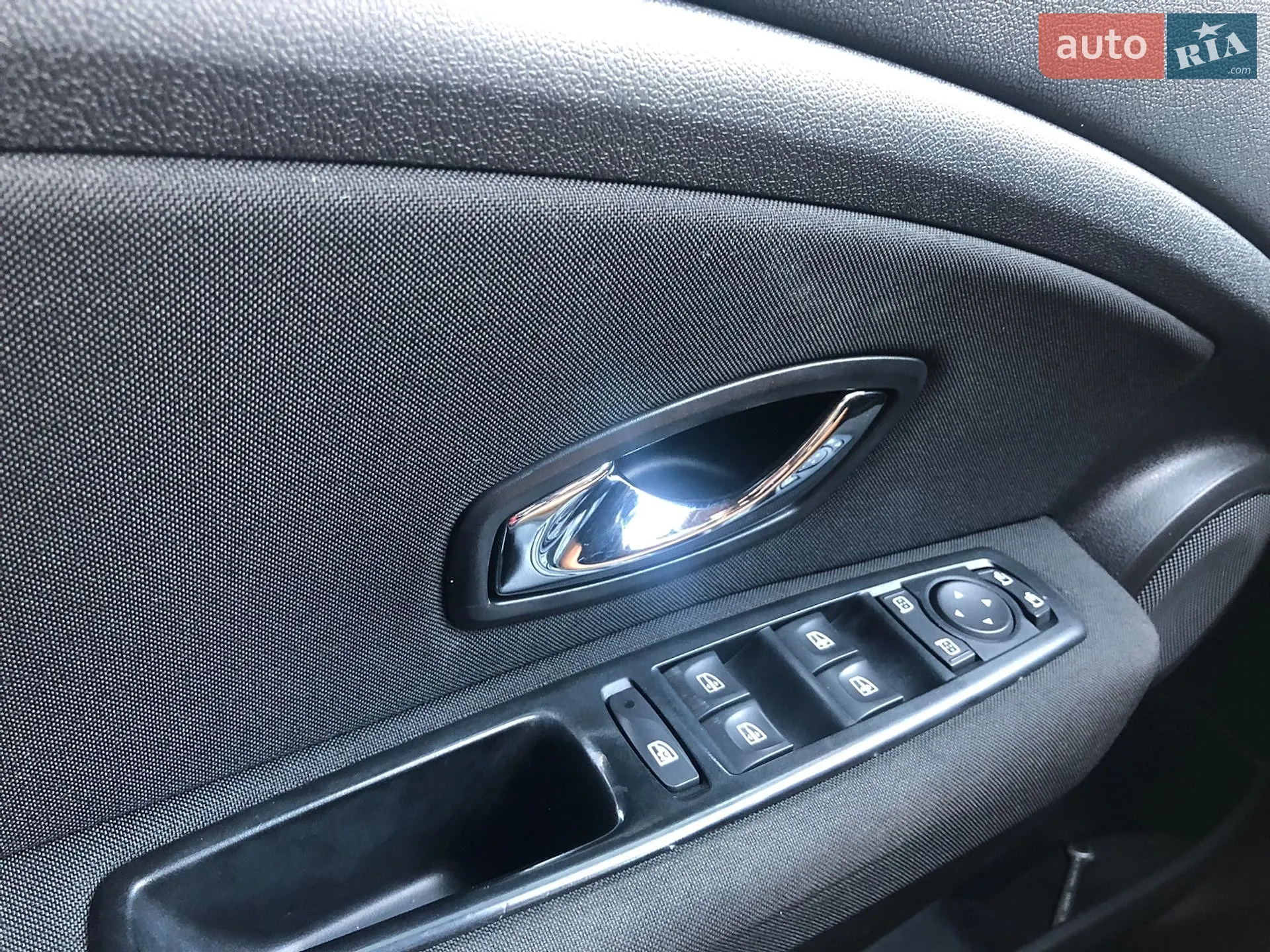 Renault Fluence 2016 VIN VF1LZLT0555877794 фото оголошення 34 з 36