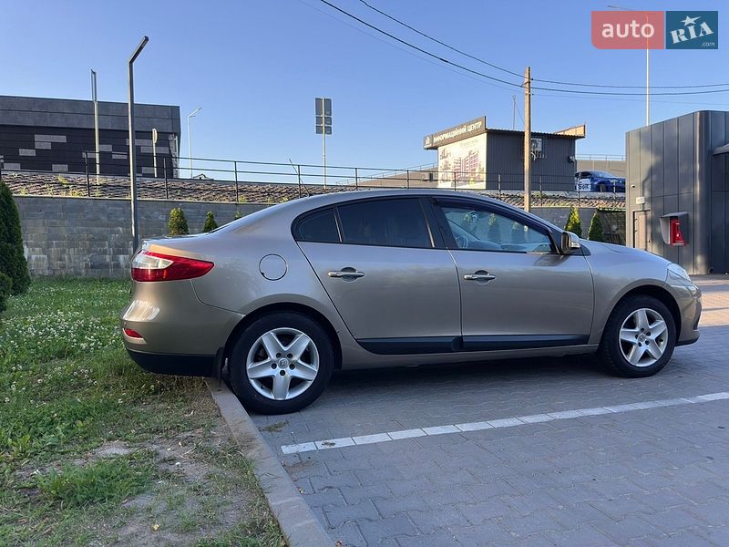 Седан Renault Fluence 2015 в Хмельницькому