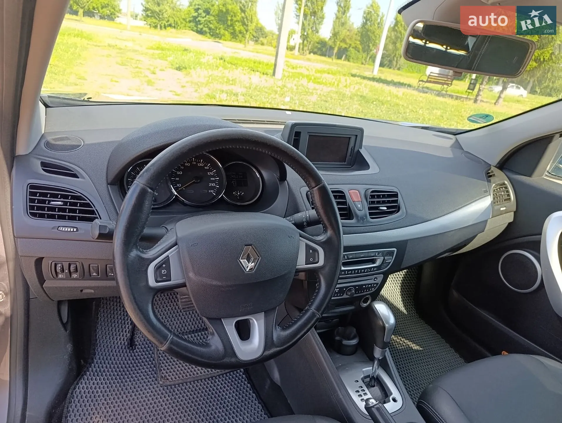 Renault Fluence 2010 VIN VF1LZBG0T42798469 фото оголошення 19 з 34