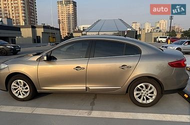 Седан Renault Fluence 2015 в Киеве