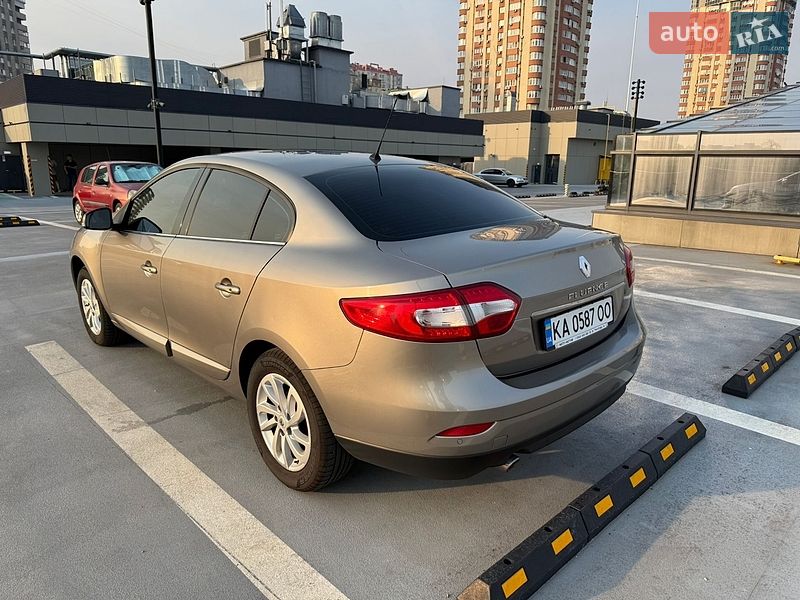 Седан Renault Fluence 2015 в Києві