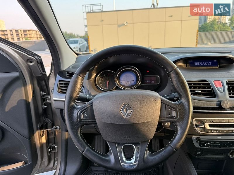 Седан Renault Fluence 2015 в Києві