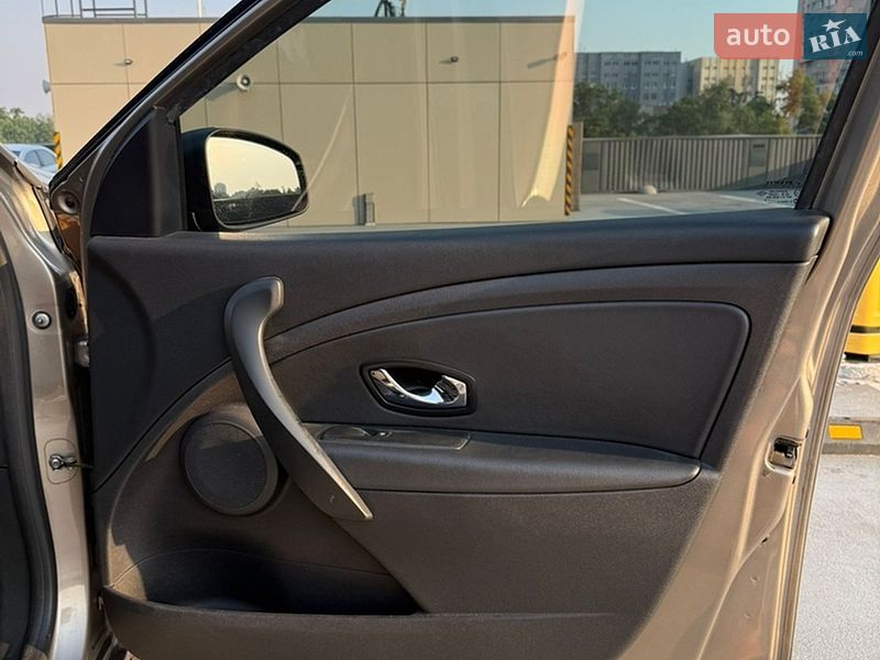 Седан Renault Fluence 2015 в Києві