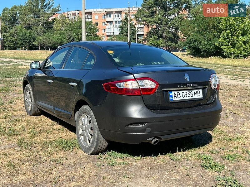 Седан Renault Fluence 2010 в Полтаве