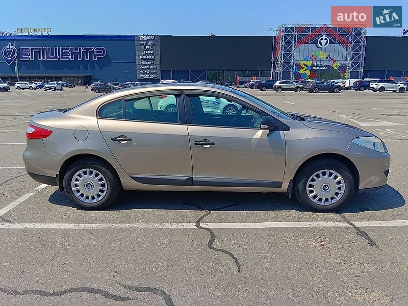 Седан Renault Fluence 2010 в Киеве фото 2 Седан Renault Fluence 2010 в Киеве
