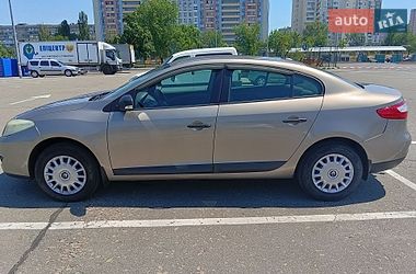Седан Renault Fluence 2010 в Киеве