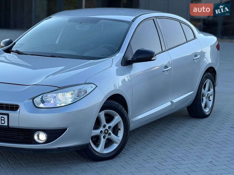 Седан Renault Fluence 2012 в Черновцах