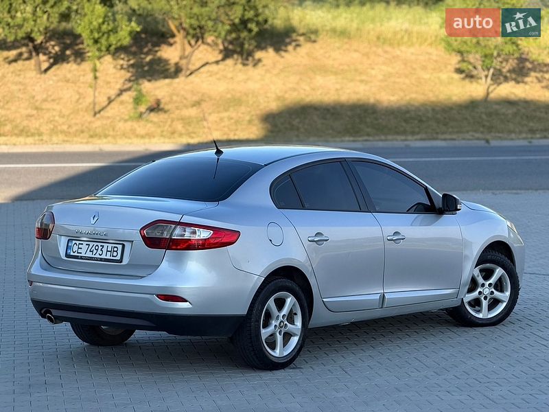 Седан Renault Fluence 2012 в Черновцах