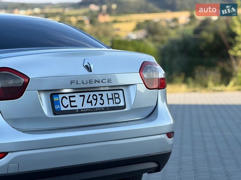 Седан Renault Fluence 2012 в Черновцах