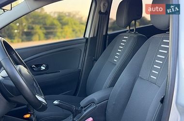 Седан Renault Fluence 2012 в Черновцах