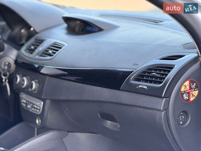 Седан Renault Fluence 2012 в Черновцах