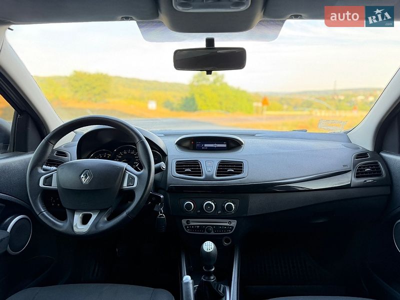 Седан Renault Fluence 2012 в Черновцах