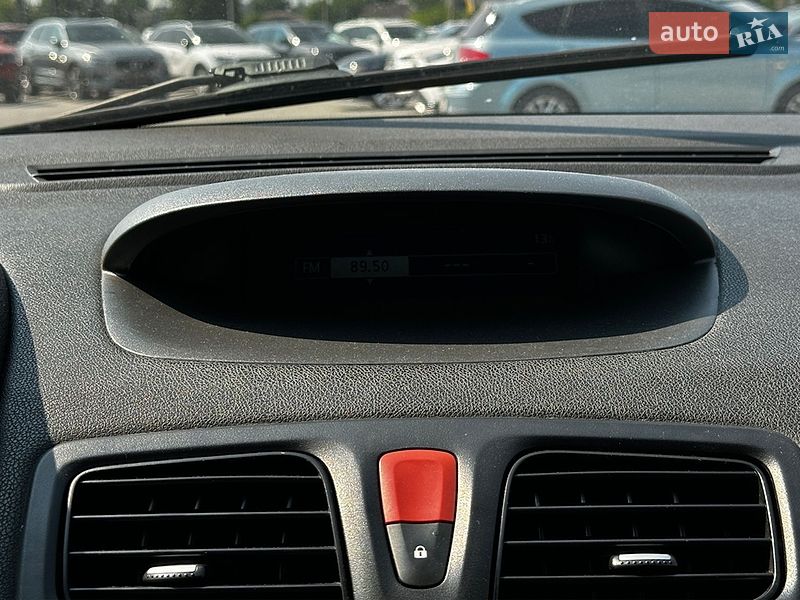 Седан Renault Fluence 2010 в Івано-Франківську