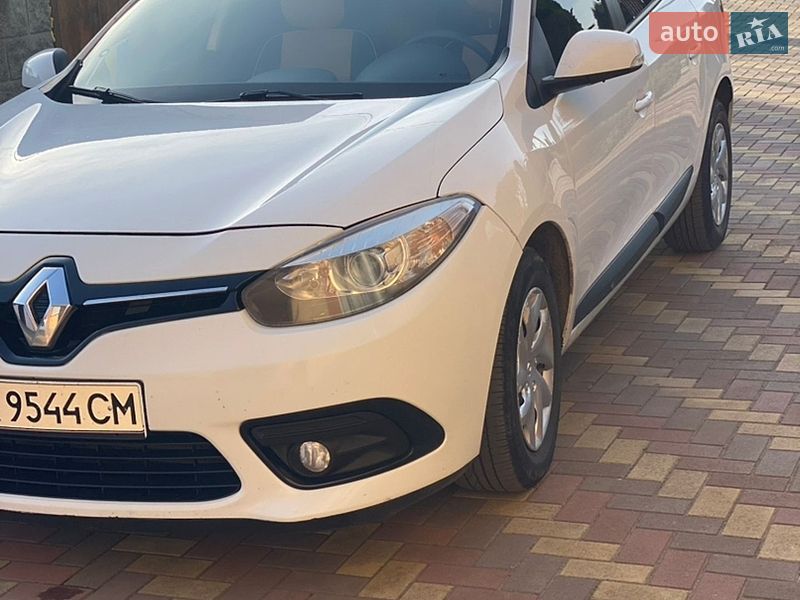 Седан Renault Fluence 2014 в Гощі